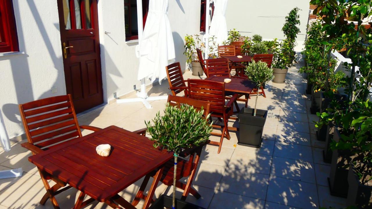 Theasis Athens Bed & Breakfast Exterior foto
